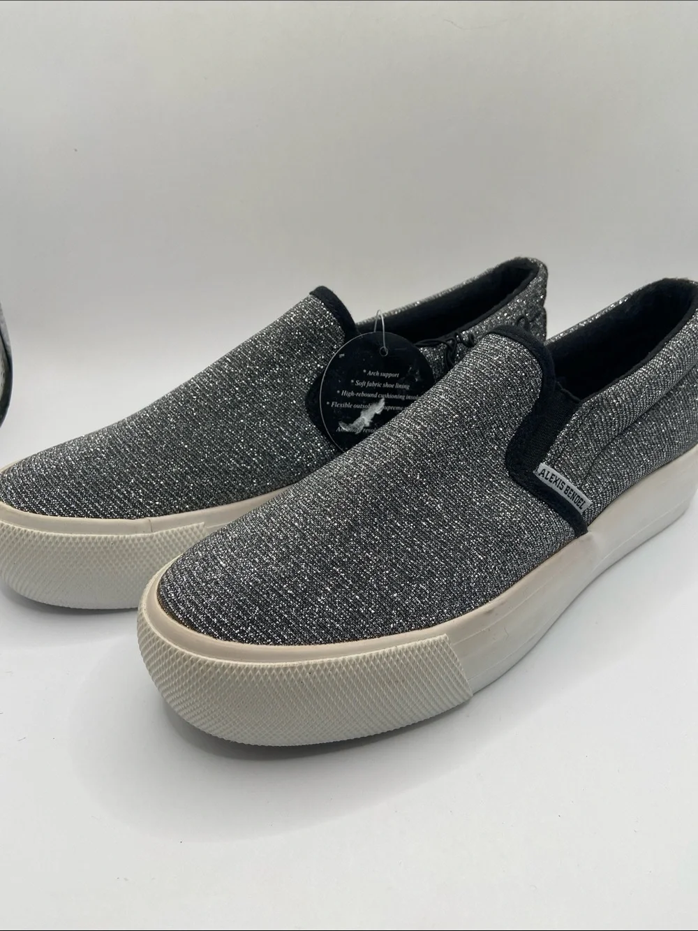 Alexis Be deal Slip On Platform Glitter Sneakers Size 6 New Metallic
